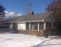Pre-foreclosure Listing in CLUBHOUSE RD WOODMERE, NY 11598