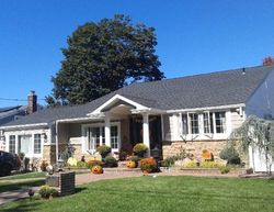 Pre-foreclosure Listing in CHYAM ST NORTH BABYLON, NY 11703