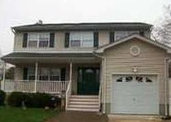 Pre-foreclosure Listing in PINENECK RD SEAFORD, NY 11783