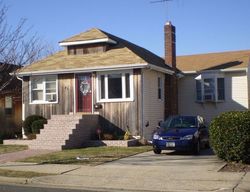 Pre-foreclosure Listing in OSTEND RD ISLAND PARK, NY 11558