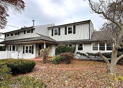 Pre-foreclosure in  GLADYS ST Valley Stream, NY 11581