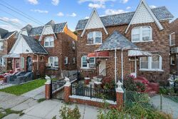 Pre-foreclosure in  127TH ST South Ozone Park, NY 11420
