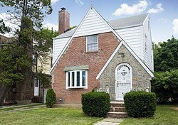 Pre-foreclosure in  221ST ST Cambria Heights, NY 11411