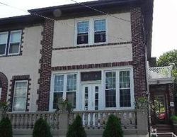 Pre-foreclosure Listing in THOMPSON PL LYNBROOK, NY 11563