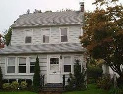 Pre-foreclosure Listing in HICKOX AVE WOODMERE, NY 11598