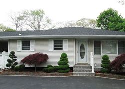 Pre-foreclosure in  LOCUST AVE Bohemia, NY 11716