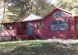 Pre-foreclosure Listing in ALBERT DR RED HOOK, NY 12571
