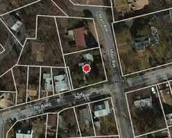 Pre-foreclosure in  MAIN AVE Sea Cliff, NY 11579