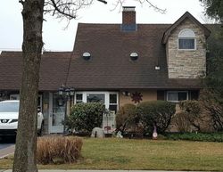 Pre-foreclosure in  HAMLET RD Levittown, NY 11756
