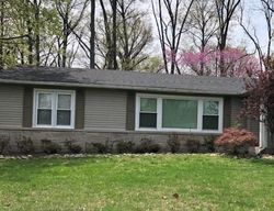 Pre-foreclosure in  LINCOLN DR Mount Vernon, IL 62864