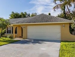Pre-foreclosure Listing in DEEP LAGOON LN FORT MYERS, FL 33919