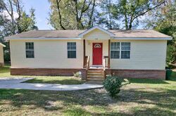 Pre-foreclosure in  PONTIAC DR Tallahassee, FL 32301