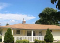 Pre-foreclosure Listing in YOUNG BIRCH RD LEVITTOWN, PA 19057