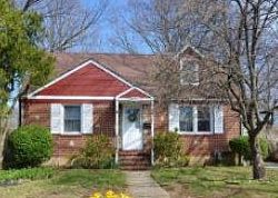 Pre-foreclosure Listing in TAFT ST WANTAGH, NY 11793