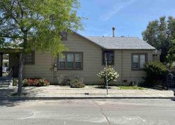 Pre-foreclosure in  IRIS ST Oakland, CA 94605