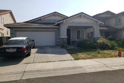 Pre-foreclosure in  BERETANIA WAY Sacramento, CA 95834