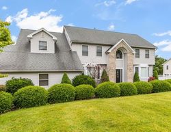 Pre-foreclosure Listing in STONE CLIFF TER OAK RIDGE, NJ 07438