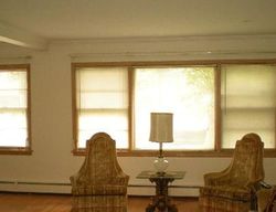 Pre-foreclosure in  ELLIOTT ST Park Ridge, IL 60068