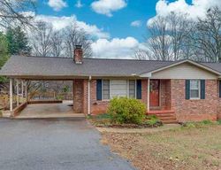 Pre-foreclosure Listing in CHRYSLER ST PICKENS, SC 29671