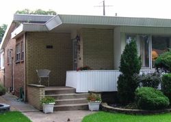 Pre-foreclosure in  S OGLESBY AVE Chicago, IL 60617
