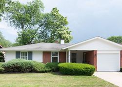  Evergreen St, Elk Grove Village IL