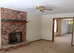  N Glenmore St, Lockport IL