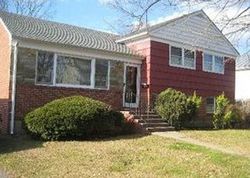  Kathleen Dr, Syosset NY