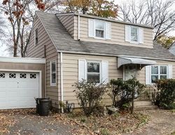 Pre-foreclosure Listing in HUNTER AVE SCOTCH PLAINS, NJ 07076