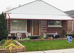 Pre-foreclosure in  S LEAMINGTON AVE Chicago, IL 60638