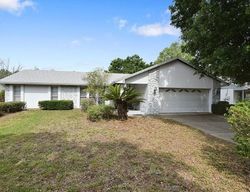 Pre-foreclosure in  LAKE HILL CIR Orlando, FL 32818