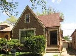 Pre-foreclosure in  S MARSHFIELD AVE Chicago, IL 60620