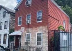  Mulberry St, Newark NJ