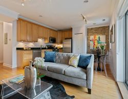 Pre-foreclosure in  N HUDSON AVE  Chicago, IL 60614