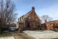 Pre-foreclosure Listing in EAST AVE PARK RIDGE, IL 60068