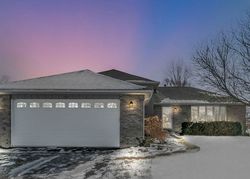 Pre-foreclosure in  W LAKESIDE DR Frankfort, IL 60423