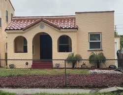 Pre-foreclosure in  MEADOWVALE AVE Los Angeles, CA 90031