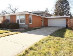  Prince Dr, South Holland IL