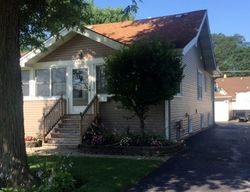 Pre-foreclosure in  LOUIS AVE South Holland, IL 60473