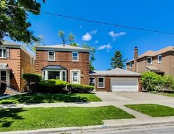 Pre-foreclosure in  W JARVIS AVE Chicago, IL 60645