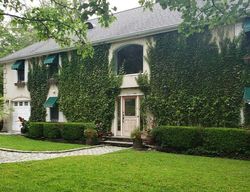 Pre-foreclosure Listing in CENTRE ISLAND RD OYSTER BAY, NY 11771