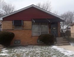 Pre-foreclosure in  S ELIZABETH ST Chicago, IL 60636