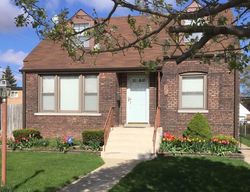 Pre-foreclosure in  S UTICA AVE Evergreen Park, IL 60805