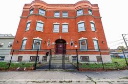 Pre-foreclosure in  S CHAMPLAIN AVE Chicago, IL 60615
