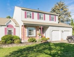 Pre-foreclosure Listing in RAYMOND DR SEWELL, NJ 08080