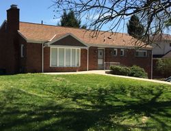 Pre-foreclosure Listing in VILLAGE RD GLENSHAW, PA 15116