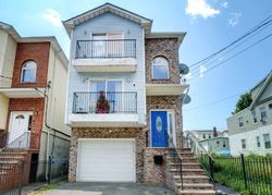 Pre-foreclosure in  SCHEERER AVE Newark, NJ 07112