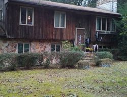 Pre-foreclosure Listing in MOUNTAIN CIR S WEST MILFORD, NJ 07480