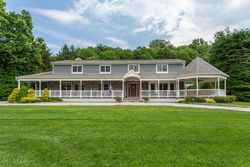 Pre-foreclosure Listing in CLIPPER DR NORTHPORT, NY 11768