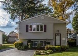 Pre-foreclosure in  VANDERBILT AVE West Babylon, NY 11704
