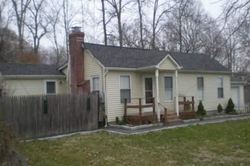Pre-foreclosure Listing in WOODLAND DR MASTIC BEACH, NY 11951